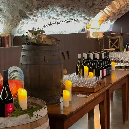 Chateau Du Souzy Hotel *